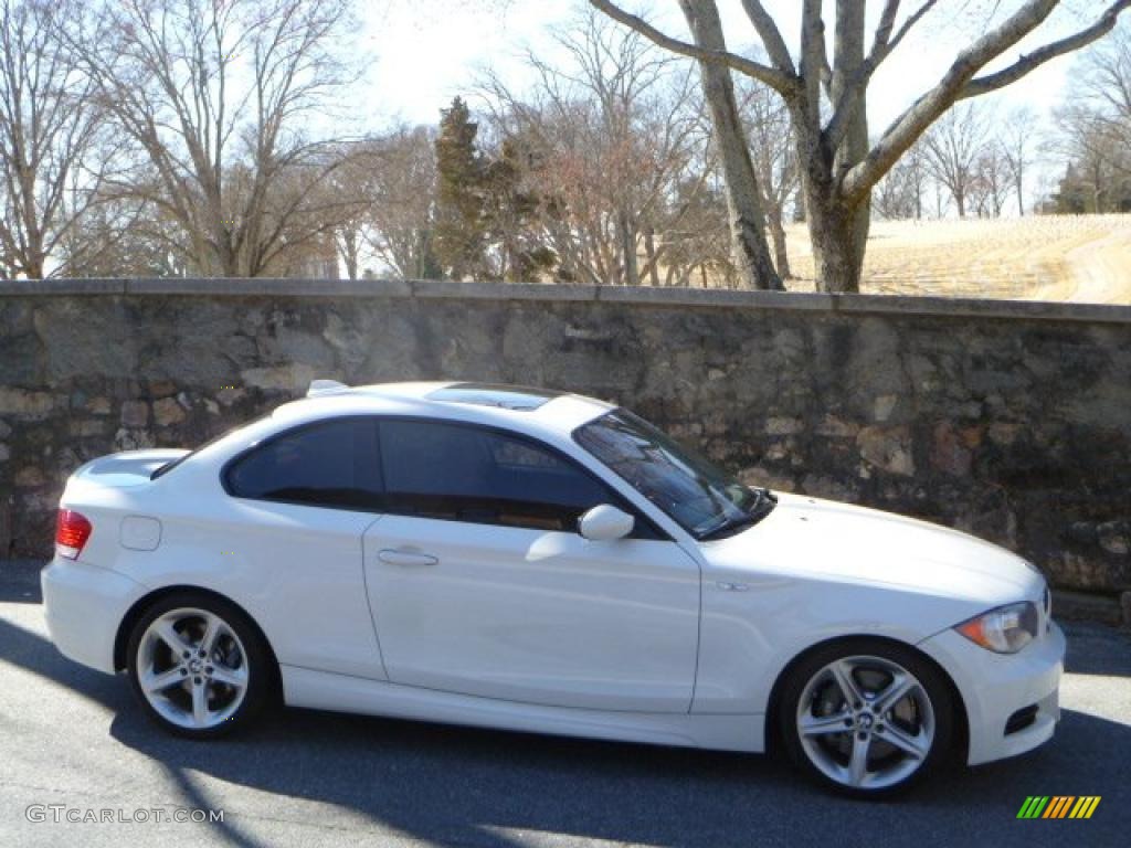 2008 1 Series 135i Coupe - Alpine White / Coral Red photo #13