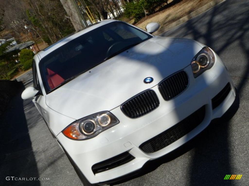 2008 1 Series 135i Coupe - Alpine White / Coral Red photo #18