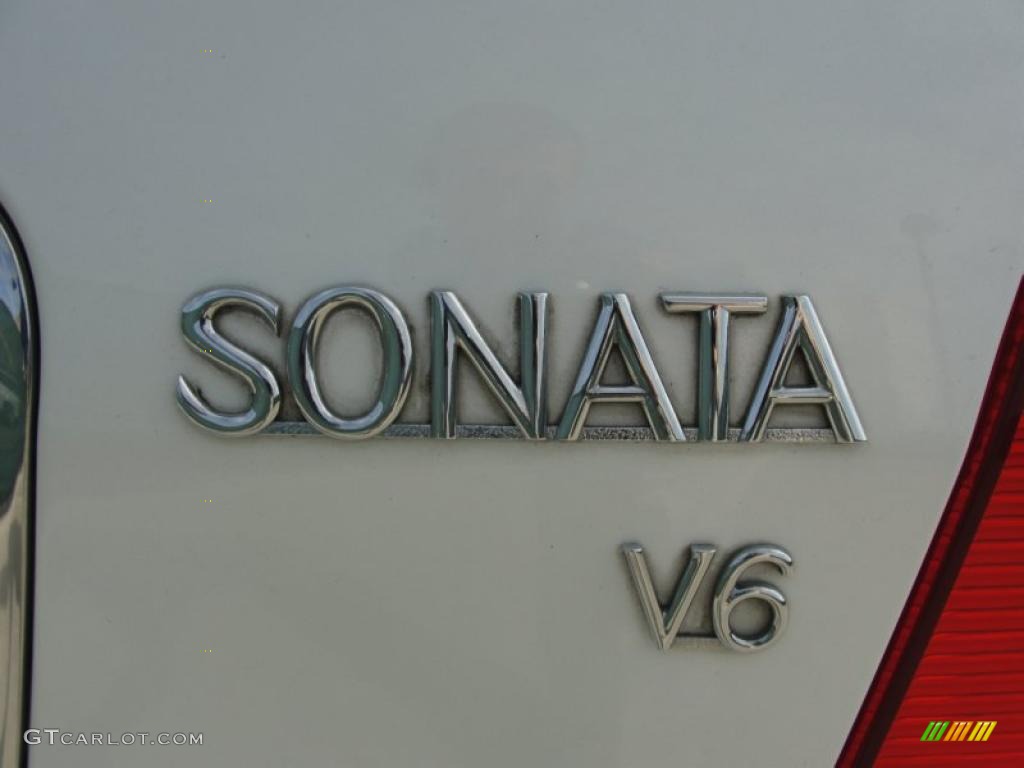 2005 Hyundai Sonata GLS V6 Marks and Logos Photo #46351904