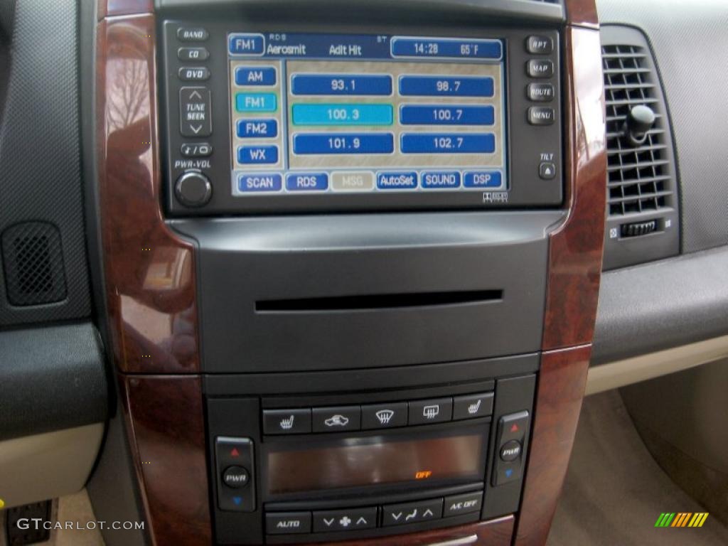 2004 Cadillac SRX V8 Controls Photo #46352900