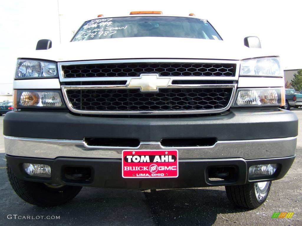 2007 Silverado 2500HD Classic Work Truck Extended Cab 4x4 - Summit White / Dark Charcoal photo #3