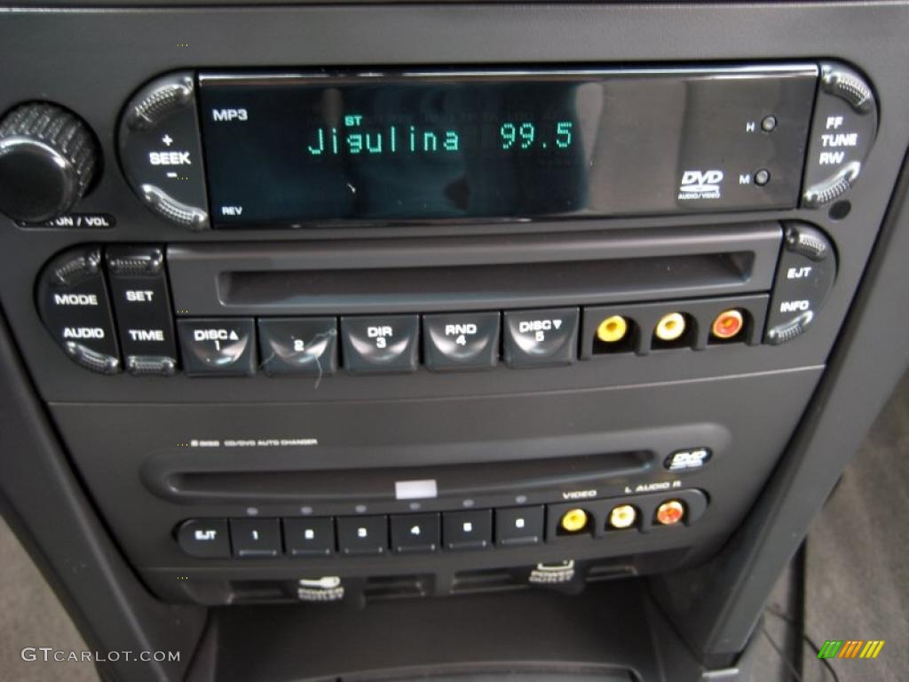 2007 Chrysler Pacifica Limited AWD Controls Photo #46354409