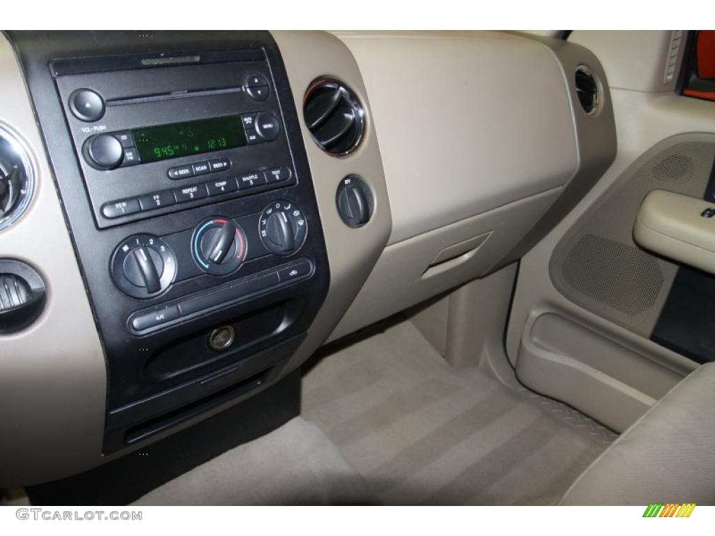 2004 F150 XLT SuperCab - Black / Tan photo #25