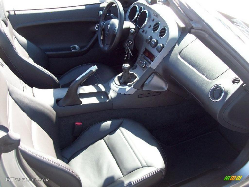 Ebony Interior 2007 Pontiac Solstice Roadster Photo #46361291