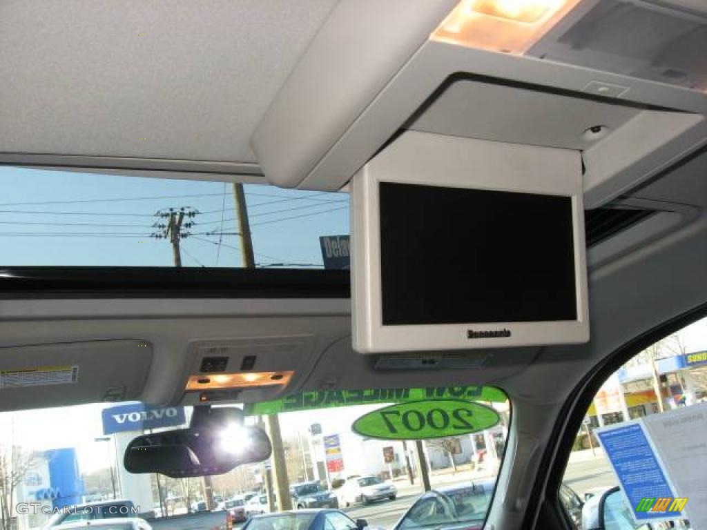 2007 Tahoe Z71 4x4 - Summit White / Light Titanium/Ebony photo #12