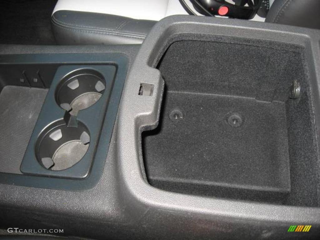 2007 Tahoe Z71 4x4 - Summit White / Light Titanium/Ebony photo #24