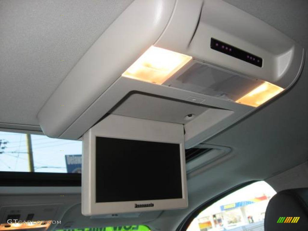 2007 Tahoe Z71 4x4 - Summit White / Light Titanium/Ebony photo #31