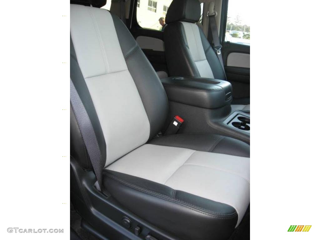 2007 Tahoe Z71 4x4 - Summit White / Light Titanium/Ebony photo #33