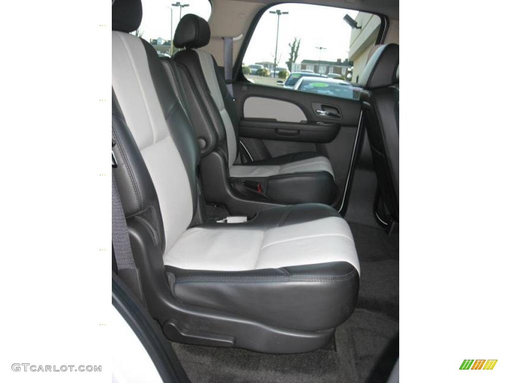 2007 Tahoe Z71 4x4 - Summit White / Light Titanium/Ebony photo #34