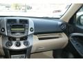 Black - RAV4 4WD Photo No. 21