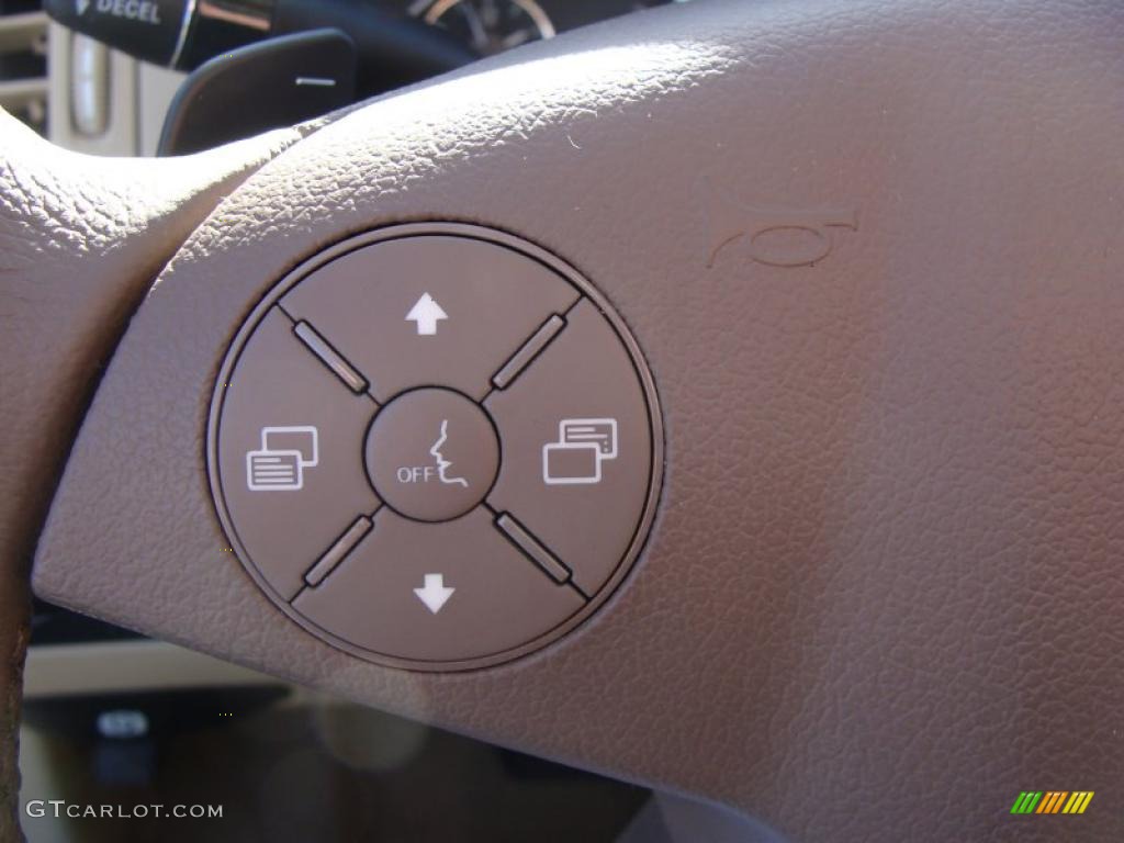 2009 Mercedes-Benz R 350 4Matic Controls Photo #46365470