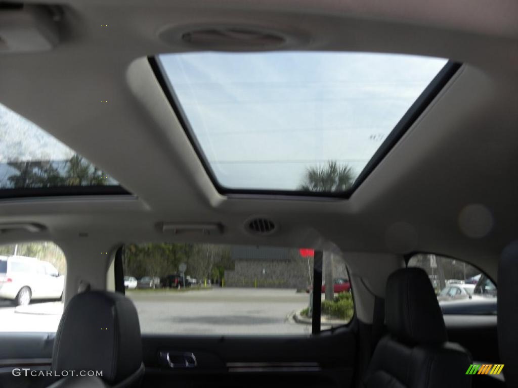 2010 Lincoln MKT FWD Sunroof Photo #46367391