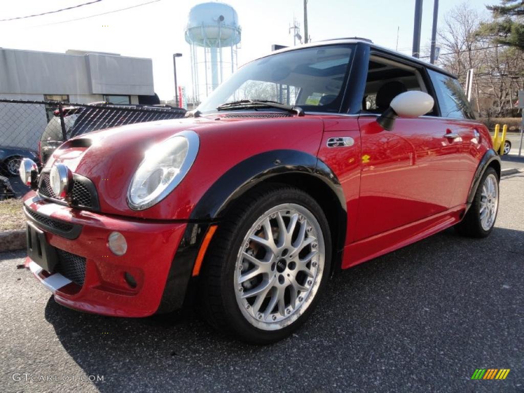 Chili Red 2003 Mini Cooper S Hardtop Exterior Photo #46367541