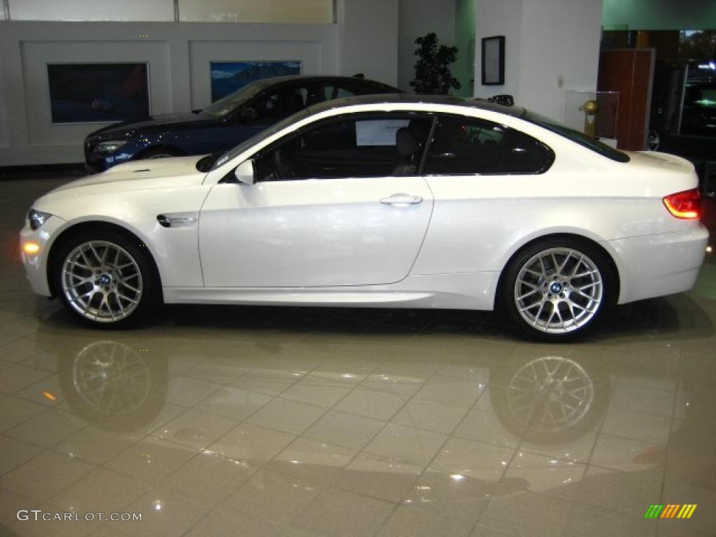 Mineral White Metallic 2011 BMW M3 Coupe Exterior Photo #46371669