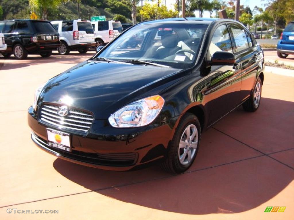 2011 Accent GLS 4 Door - Ebony Black / Gray photo #1