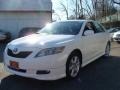 Super White - Camry SE Photo No. 6