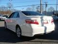 Super White - Camry SE Photo No. 7