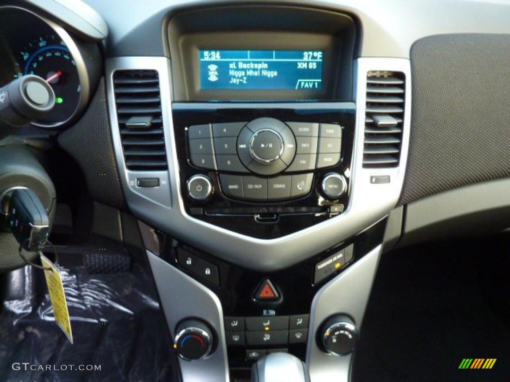 2011 Chevrolet Cruze ECO Controls Photo #46376475