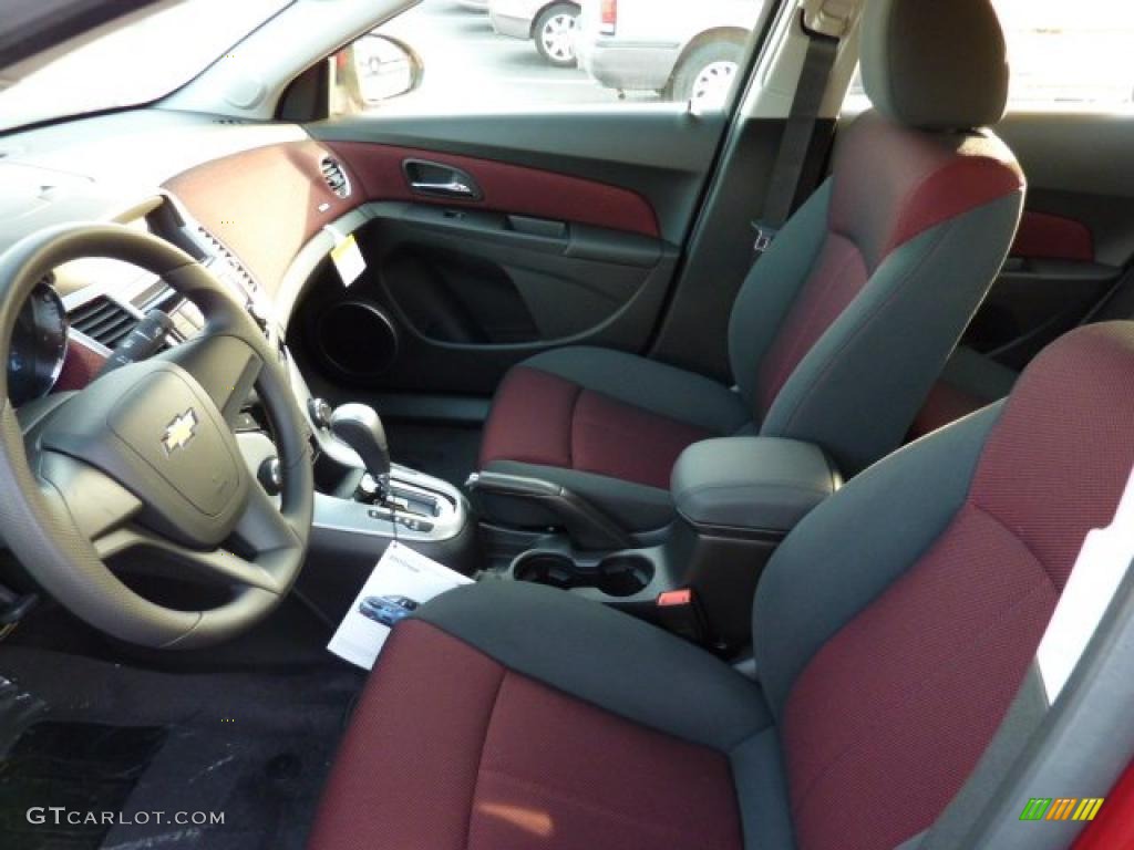 Jet Black/Sport Red Interior 2011 Chevrolet Cruze LT/RS Photo #46378215