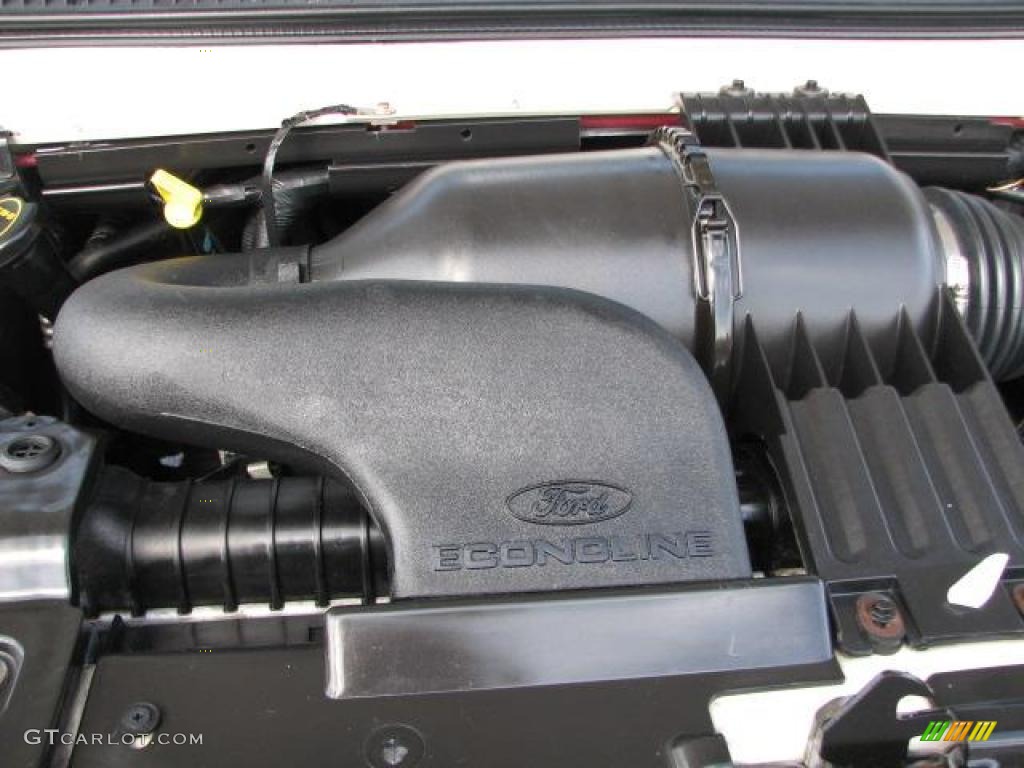 2004 Ford E Series Van E250 Commercial 4.6 Liter SOHC 16-Valve Triton V8 Engine Photo #46378242
