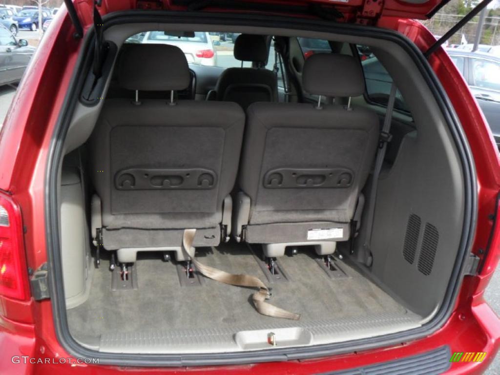 2002 Chrysler Town & Country EX Trunk Photo #46380216