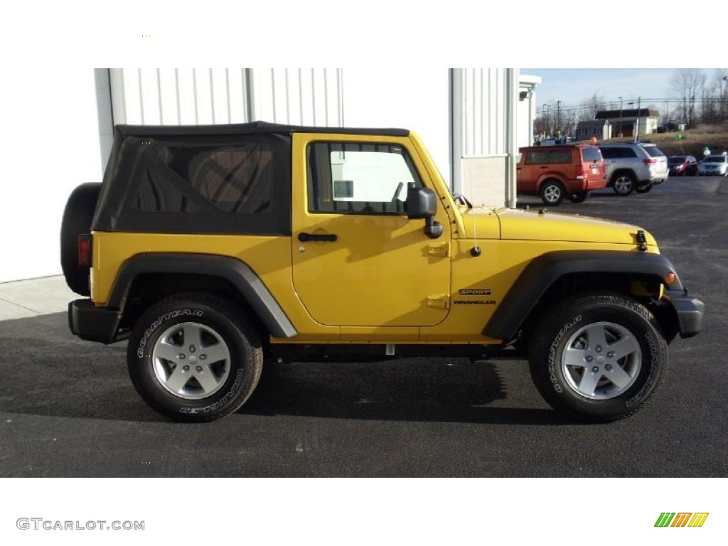 2011 Wrangler Sport S 4x4 - Detonator Yellow / Black photo #7