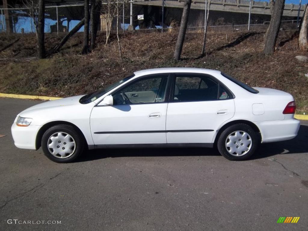 1998 Accord LX Sedan - Taffeta White / Quartz photo #3