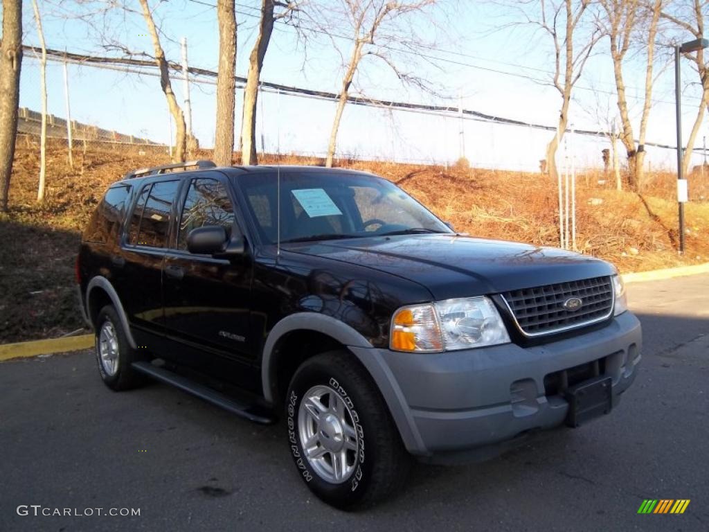 2002 Explorer XLS 4x4 - Black Clearcoat / Graphite photo #4