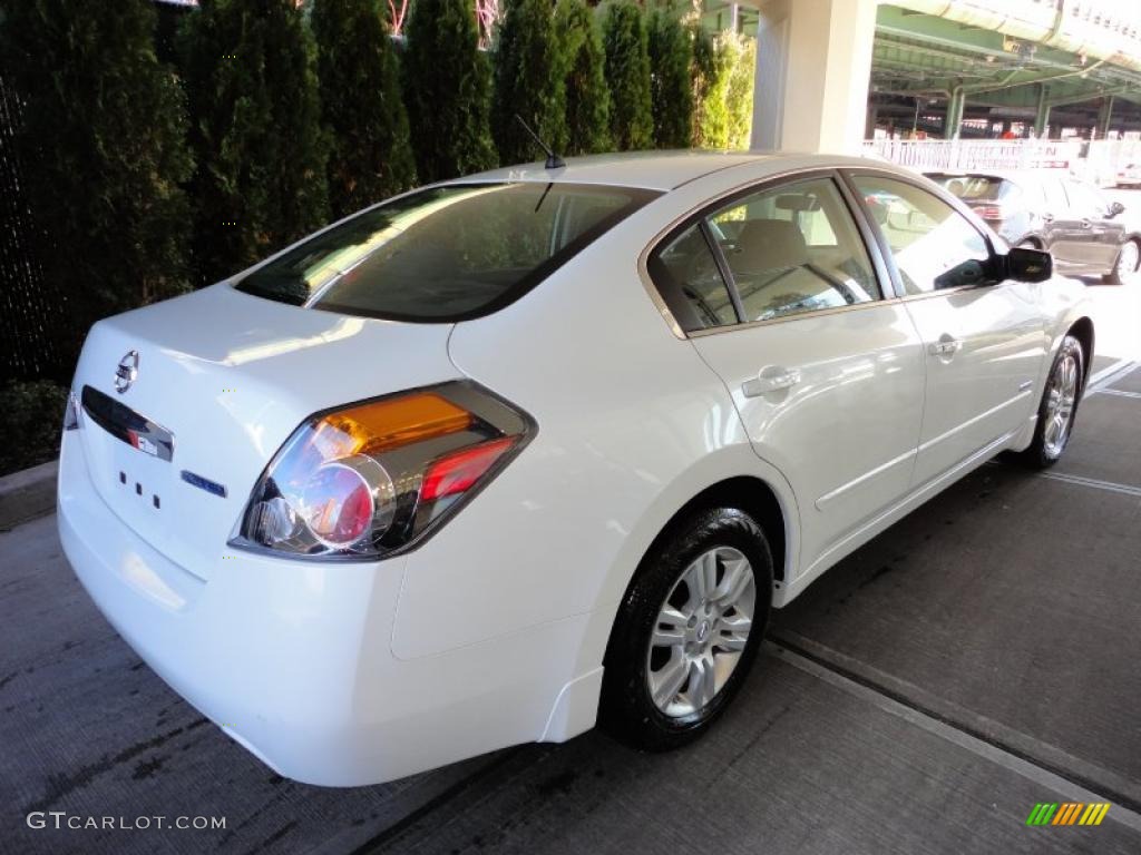 2010 Altima Hybrid - Winter Frost White / Charcoal photo #4