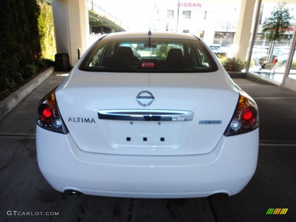 2010 Altima Hybrid - Winter Frost White / Charcoal photo #5