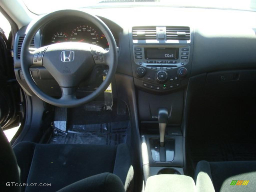 2006 Accord LX V6 Coupe - Nighthawk Black Pearl / Black photo #13