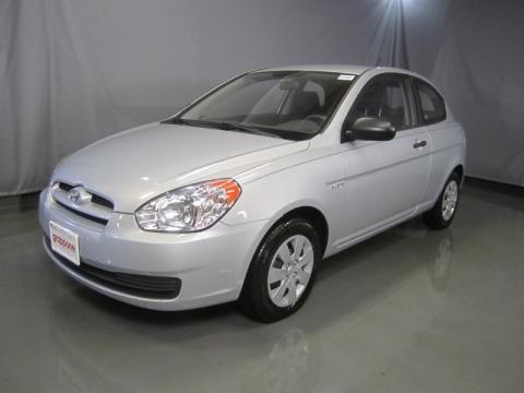 2011 Hyundai Accent GL 3 Door Data, Info and Specs