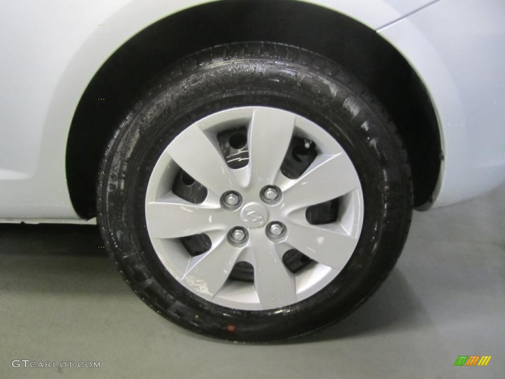 2011 Hyundai Accent GL 3 Door Wheel Photo #46387134