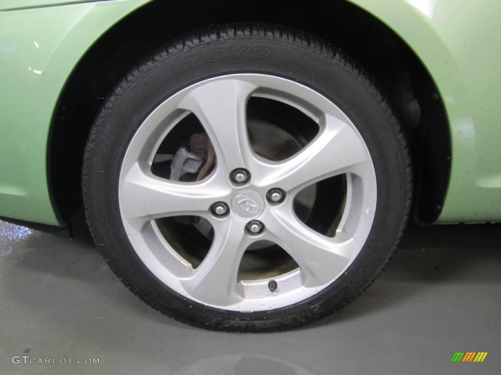 2007 Hyundai Accent SE Coupe Wheel Photo #46387291