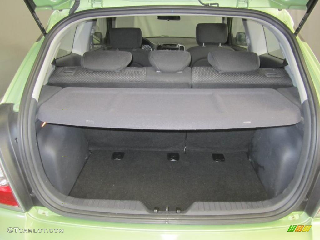 2007 Hyundai Accent SE Coupe Trunk Photo #46387339