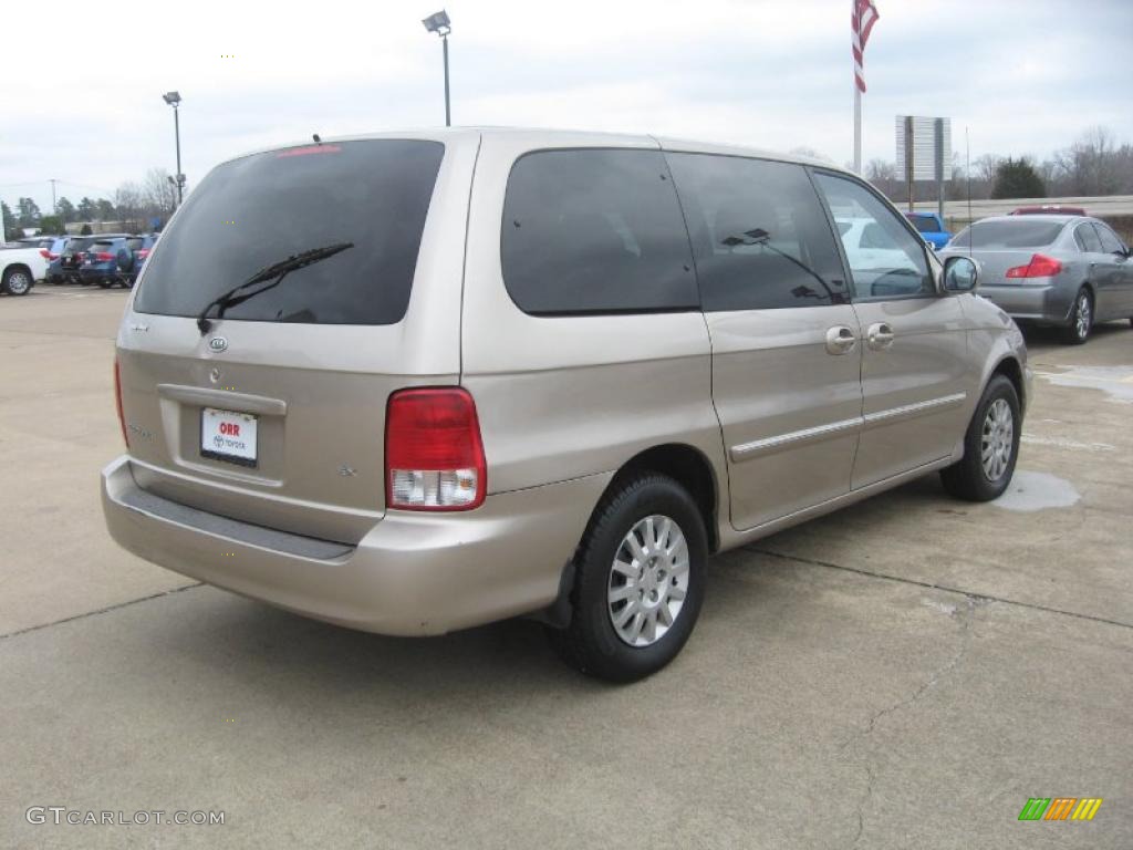 2002 Sedona EX - Silky Beige / Beige photo #7