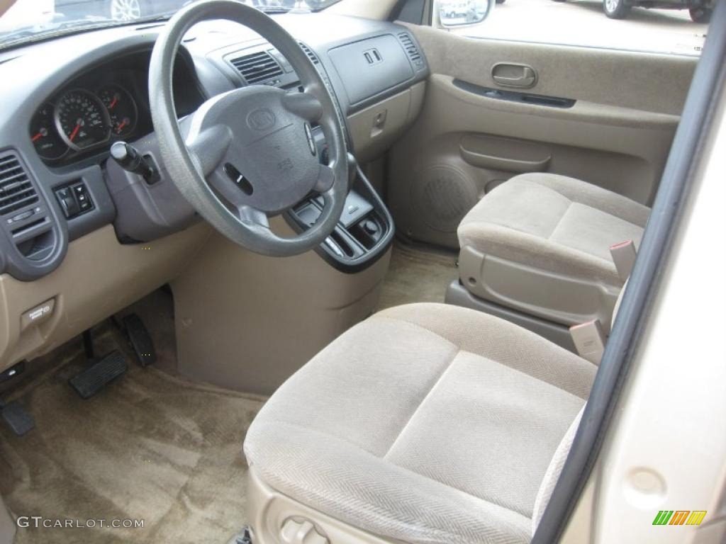 2002 Sedona EX - Silky Beige / Beige photo #11