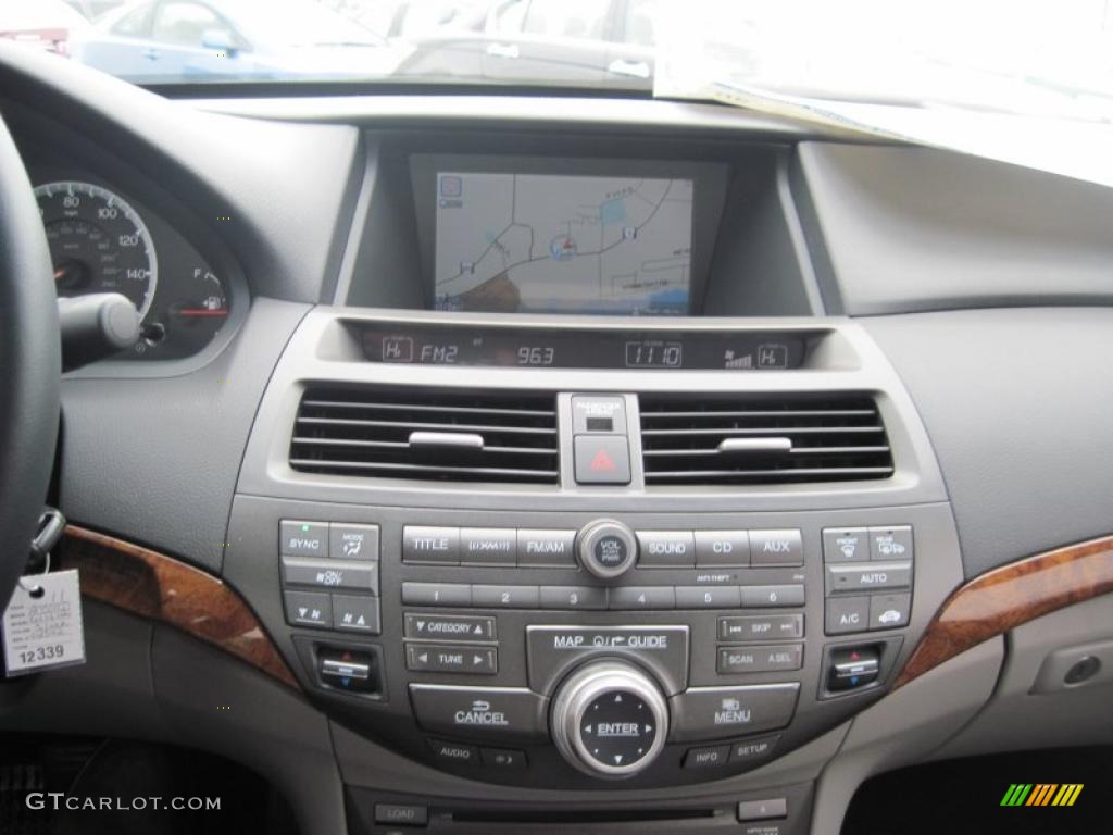 2011 Honda Accord EX-L V6 Sedan Navigation Photos