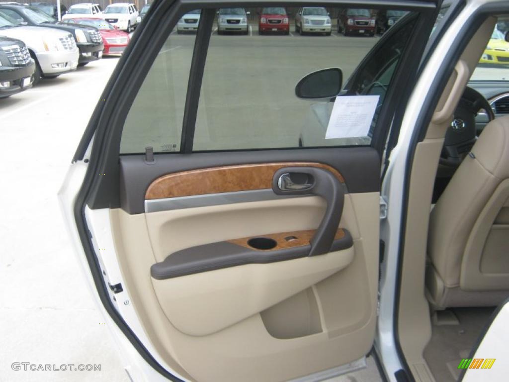 2011 Enclave CXL - White Diamond Tricoat / Cashmere/Cocoa photo #22