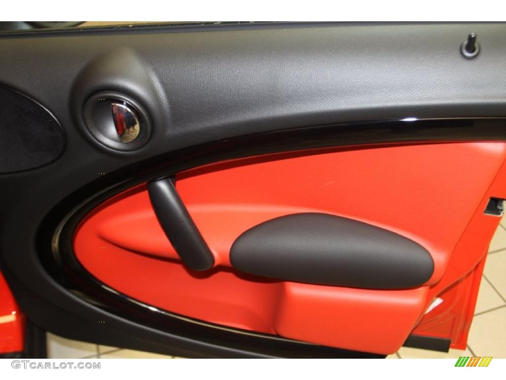 2011 Mini Cooper S Countryman Pure Red Leather/Cloth Door Panel Photo #46393795