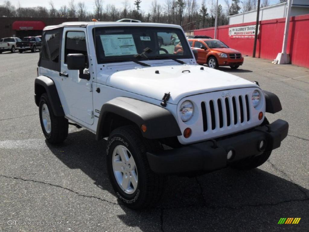 2011 Wrangler Sport S 4x4 - Bright White / Black photo #5