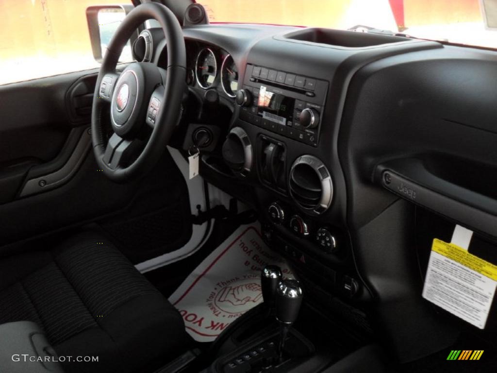 2011 Wrangler Sport S 4x4 - Bright White / Black photo #19