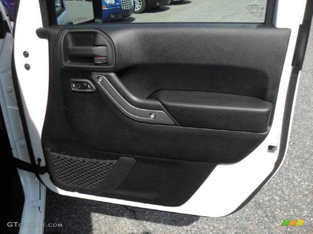 2011 Wrangler Sport S 4x4 - Bright White / Black photo #20