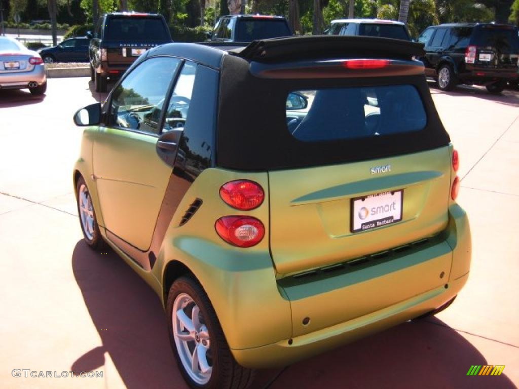 2011 fortwo passion coupe - Green Matte / Design Black photo #4