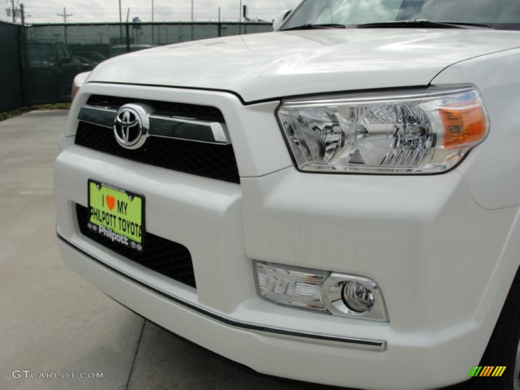 2011 4Runner SR5 - Blizzard White Pearl / Graphite photo #10