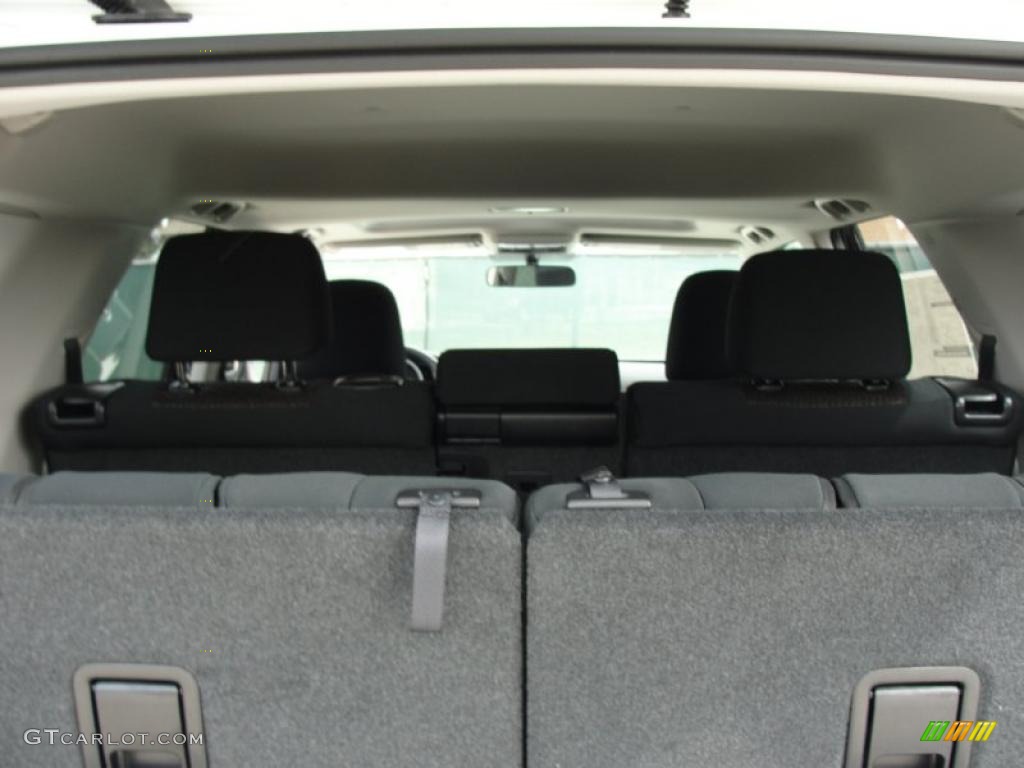 2011 4Runner SR5 - Blizzard White Pearl / Graphite photo #19