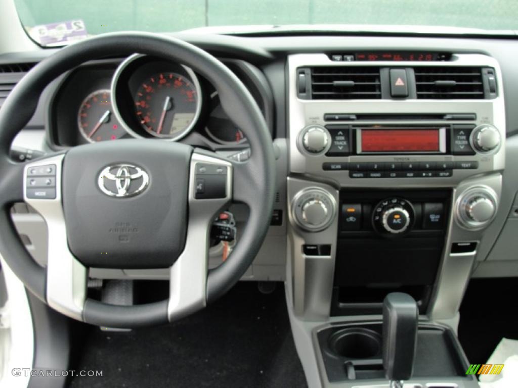 2011 4Runner SR5 - Blizzard White Pearl / Graphite photo #27