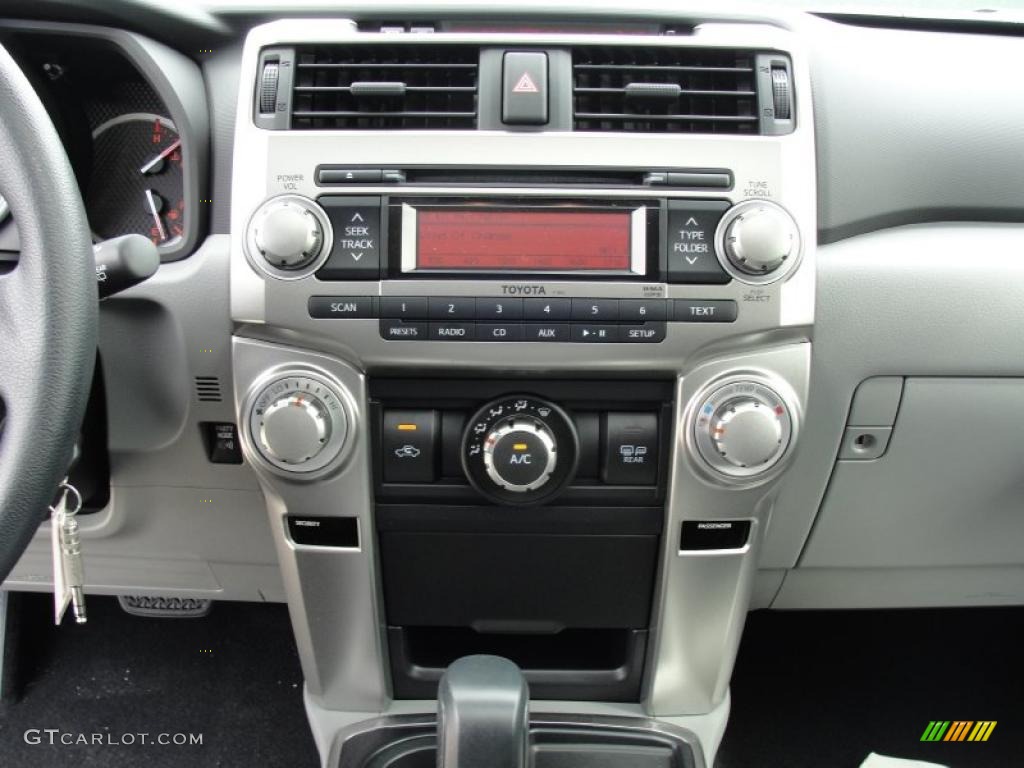 2011 4Runner SR5 - Blizzard White Pearl / Graphite photo #28