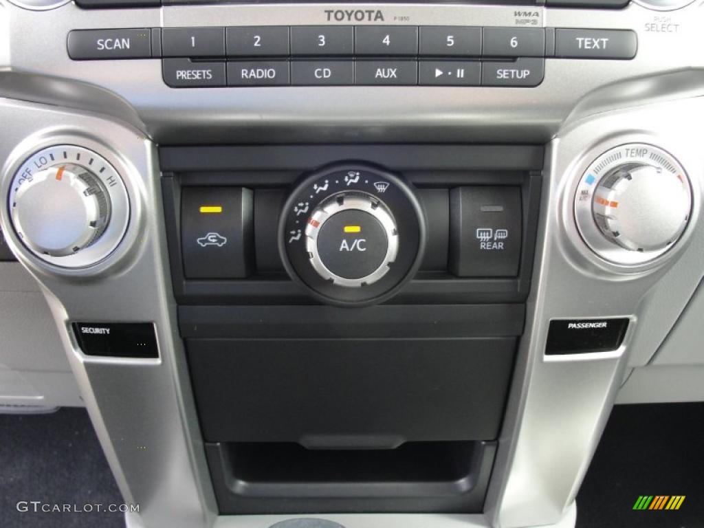 2011 4Runner SR5 - Blizzard White Pearl / Graphite photo #31