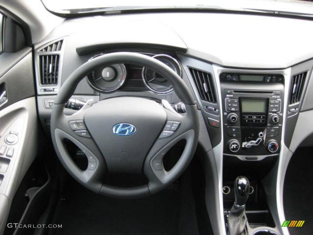 2011 Hyundai Sonata SE Gray Dashboard Photo #46399995